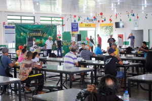 Restaurantes Comunitários do DF recebem trios de forró para o almoço