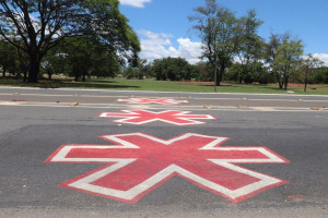 Detran-DF implanta sinalização inédita em homenagem ao Corpo de Bombeiros